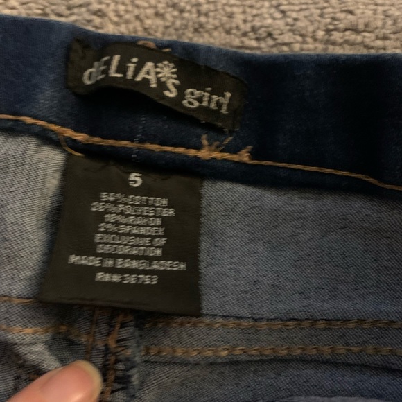 Girl jean. They do stretch a little. Very cute. Worn a couple of times. - Picture 2 of 3